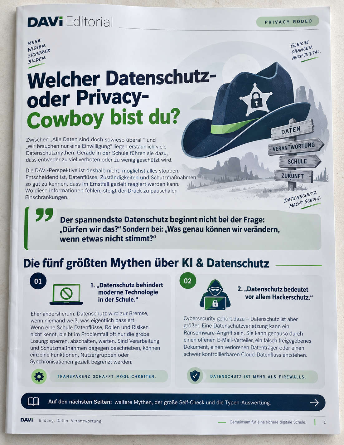 DAVi Editorial Privacy Rodeo: Welcher Datenschutz- oder Privacy-Cowboy bist du? Mit Cowboyhut, Wegweiser zu Daten, Verantwortung, Schule und Zukunft sowie den ersten beiden der fünf größten Mythen über KI und Datenschutz.